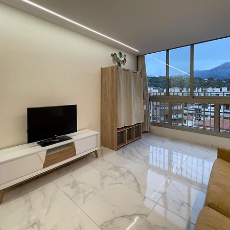 Charmant Studio Avec Vue Montagne Рокбрюн-Кап-Мартин Екстериор снимка